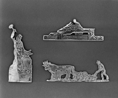 Motifs décoratifs en maillechort. © Région Bourgogne-Franche-Comté, Inventaire du patrimoine