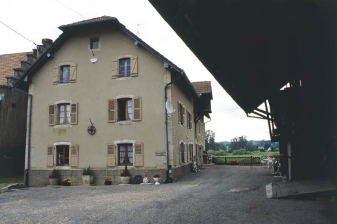 La minoterie et son logement depuis l'ouest. © Région Bourgogne-Franche-Comté, Inventaire du patrimoine