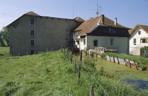 Canal d'amenée et extension de l'atelier de fabrication. © Région Bourgogne-Franche-Comté, Inventaire du patrimoine