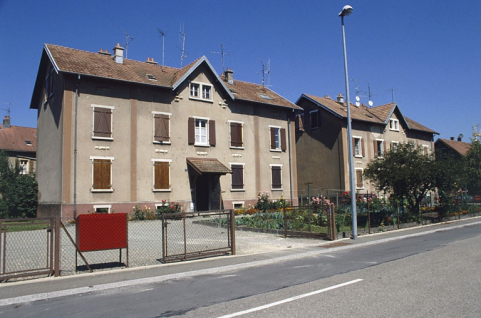 Logements collectifs ouvriers rue Georges Dollfus. © Région Bourgogne-Franche-Comté, Inventaire du patrimoine
