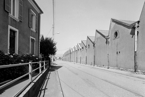 Alignement de sheds de la filature sur la rue du Salbert. © Région Bourgogne-Franche-Comté, Inventaire du patrimoine