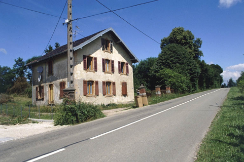 Logement sur la rue André Viellard. © Région Bourgogne-Franche-Comté, Inventaire du patrimoine