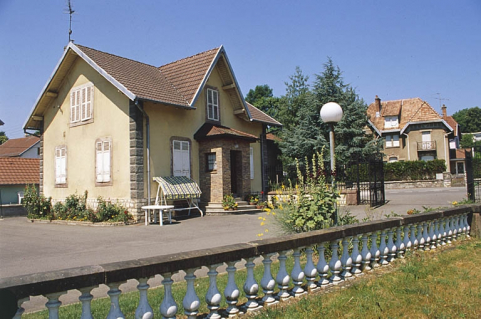 La conciergerie du parc. © Région Bourgogne-Franche-Comté, Inventaire du patrimoine La conciergerie du parc. © Région Bourgogne-Franche-Comté, Inventaire du patrimoine