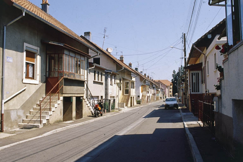 Logements ouvriers doubles rue du Commandant Prince. © Région Bourgogne-Franche-Comté, Inventaire du patrimoine Logements ouvriers doubles rue du Commandant Prince. © Région Bourgogne-Franche-Comté, Inventaire du patrimoine