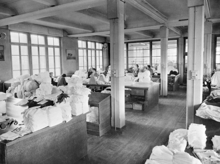 Vue d'un atelier de coupe. © Région Bourgogne-Franche-Comté, Inventaire du patrimoine