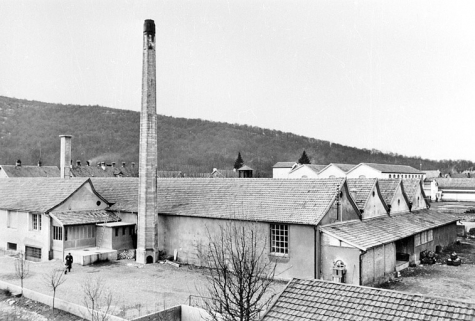 Vue d'ensemble depuis le sud-est vers 1945. © Région Bourgogne-Franche-Comté, Inventaire du patrimoine
