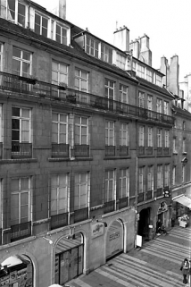Façade sur rue, de trois quarts gauche : vue rapprochée. © Région Bourgogne-Franche-Comté, Inventaire du patrimoine