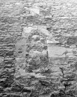 Détail d'une baie sur la façade latérale gauche. © Région Bourgogne-Franche-Comté, Inventaire du patrimoine