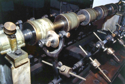 Emplacement de diamantage, avec molette en place. © Région Bourgogne-Franche-Comté, Inventaire du patrimoine