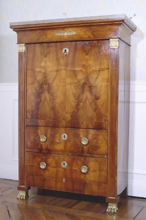 Vue générale du secrétaire. © Région Bourgogne-Franche-Comté, Inventaire du patrimoine Vue générale du secrétaire. © Région Bourgogne-Franche-Comté, Inventaire du patrimoine