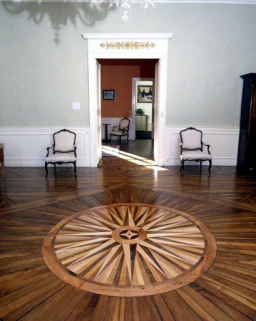 La rosace. © Région Bourgogne-Franche-Comté, Inventaire du patrimoine La rosace. © Région Bourgogne-Franche-Comté, Inventaire du patrimoine