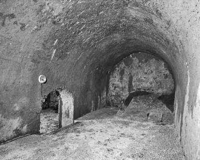 Deuxième salle voûtée sous le jardin. © Région Bourgogne-Franche-Comté, Inventaire du patrimoine