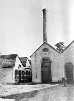 Salle des machines et sa cheminée. © Région Bourgogne-Franche-Comté, Inventaire du patrimoine