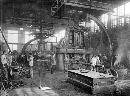 Forge - Marteaux-pilons de 2000 kgs double effet. © Région Bourgogne-Franche-Comté, Inventaire du patrimoine