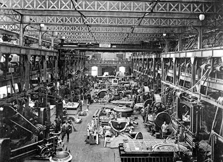 Atelier de grosse construction - Halle centrale des machines-outils. © Région Bourgogne-Franche-Comté, Inventaire du patrimoine