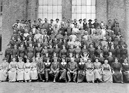 Câblerie - Groupe de personnel. © Région Bourgogne-Franche-Comté, Inventaire du patrimoine
