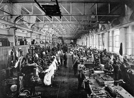 Atelier des petites dynamos - Préparation des enroulements, rhéostats et porte-balais. © Région Bourgogne-Franche-Comté, Inventaire du patrimoine