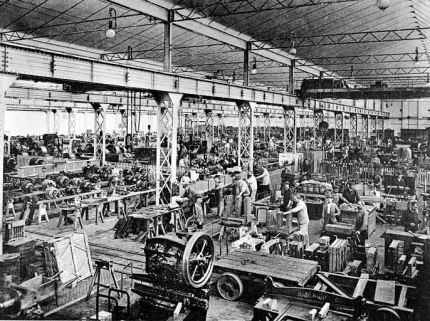 Atelier des petites dynamos et transformateurs. © Région Bourgogne-Franche-Comté, Inventaire du patrimoine