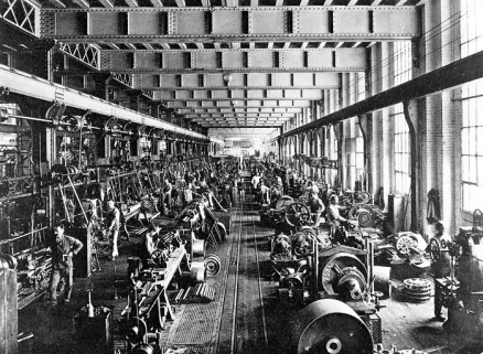 Atelier des petites dynamos - Machines-outils - 2ème travée. © Région Bourgogne-Franche-Comté, Inventaire du patrimoine