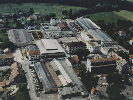 Vue aérienne depuis l'est. © Région Bourgogne-Franche-Comté, Inventaire du patrimoine