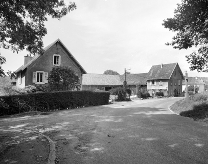 Vue d'ensemble depuis le sud-est. © Région Bourgogne-Franche-Comté, Inventaire du patrimoine