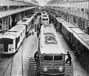 Hall de montage des locomotives électriques. © Région Bourgogne-Franche-Comté, Inventaire du patrimoine