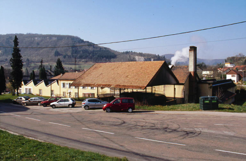Vue depuis le nord-est. © Région Bourgogne-Franche-Comté, Inventaire du patrimoine Vue depuis le nord-est. © Région Bourgogne-Franche-Comté, Inventaire du patrimoine