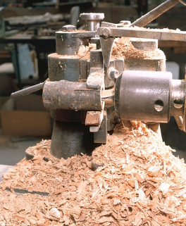 Détail de la cuillère à l'intérieur du foyer. © Région Bourgogne-Franche-Comté, Inventaire du patrimoine