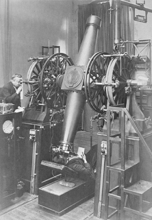 [Le cercle méridien et deux astronomes], limite 19e siècle 20e siècle ? © Région Bourgogne-Franche-Comté, Inventaire du patrimoine