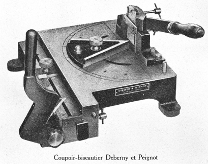 Coupoir-biseautier Deberny et Peignot. © Région Bourgogne-Franche-Comté, Inventaire du patrimoine