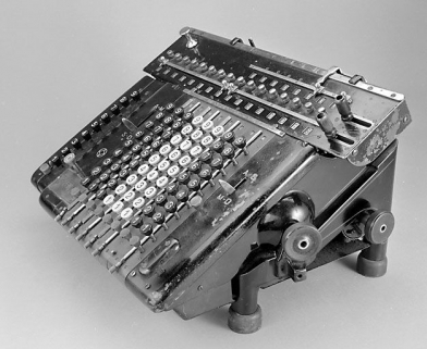 Vue d'ensemble, de trois quarts droite. © Région Bourgogne-Franche-Comté, Inventaire du patrimoine