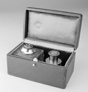 La boîte d'accessoires. © Région Bourgogne-Franche-Comté, Inventaire du patrimoine