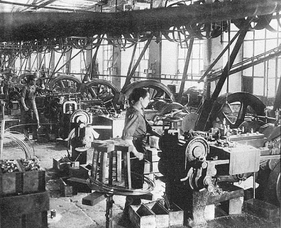 Atelier de boulonnerie. © Région Bourgogne-Franche-Comté, Inventaire du patrimoine Atelier de boulonnerie. © Région Bourgogne-Franche-Comté, Inventaire du patrimoine