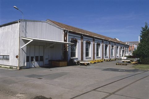Façade sud de l'ancien atelier d'usinage des moyens moteurs. © Région Bourgogne-Franche-Comté, Inventaire du patrimoine
