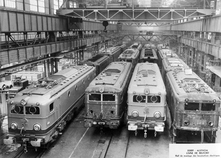 Hall de montage des locomotives électriques. © Région Bourgogne-Franche-Comté, Inventaire du patrimoine