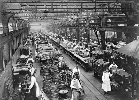 Bobinage dans l'atelier des grandes dynamos. © Région Bourgogne-Franche-Comté, Inventaire du patrimoine