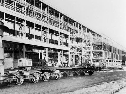 Construction des ateliers et bureaux du gros matériel électrique tournant. © Région Bourgogne-Franche-Comté, Inventaire du patrimoine