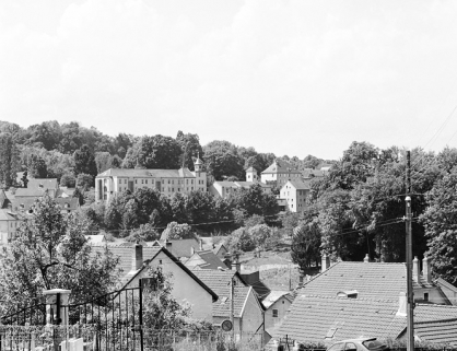 Vue d'ensemble depuis le nord-est. © Région Bourgogne-Franche-Comté, Inventaire du patrimoine