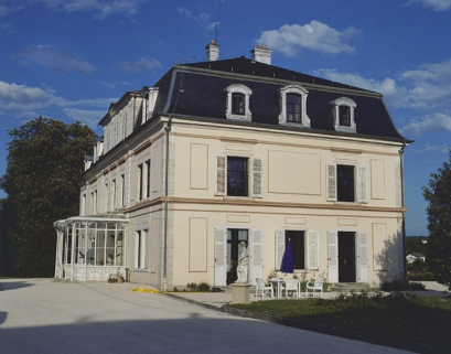 Vue de trois quarts arrière. © Région Bourgogne-Franche-Comté, Inventaire du patrimoine