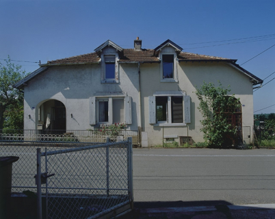 Maison jumelée rue des Fondeurs : vue de face. © Région Bourgogne-Franche-Comté, Inventaire du patrimoine Maison jumelée rue des Fondeurs : vue de face. © Région Bourgogne-Franche-Comté, Inventaire du patrimoine