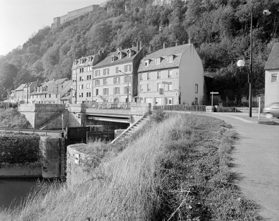 Vue d'ensemble de trois quarts. © Région Bourgogne-Franche-Comté, Inventaire du patrimoine Vue d'ensemble de trois quarts. © Région Bourgogne-Franche-Comté, Inventaire du patrimoine