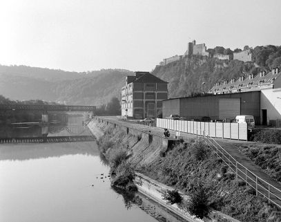 Vue d'ensemble depuis l'aval. © Région Bourgogne-Franche-Comté, Inventaire du patrimoine Vue d'ensemble depuis l'aval. © Région Bourgogne-Franche-Comté, Inventaire du patrimoine