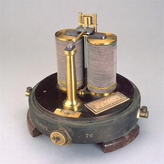 Le relais à deux bobines n° 76. © Région Bourgogne-Franche-Comté, Inventaire du patrimoine