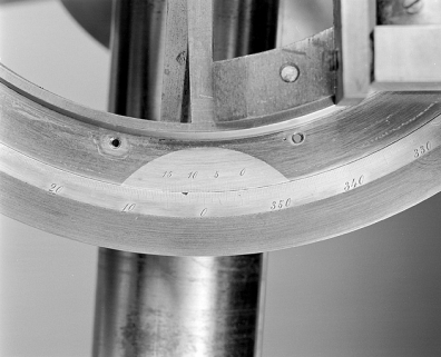 Graduations sur le cercle vertical. © Région Bourgogne-Franche-Comté, Inventaire du patrimoine