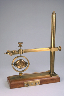 Montage : culbuteur de Hardy. © Région Bourgogne-Franche-Comté, Inventaire du patrimoine