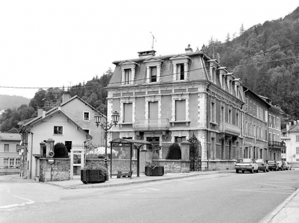 Maison de notable (1907-1908) au n° 8 rue de la République. Maison (AB 68). © Région Bourgogne-Franche-Comté, Inventaire du patrimoine