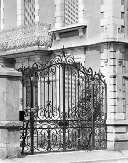 Portail. © Région Bourgogne-Franche-Comté, Inventaire du patrimoine