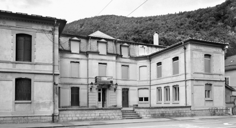 Vue d'ensemble rapprochée, de trois quarts gauche. © Région Bourgogne-Franche-Comté, Inventaire du patrimoine