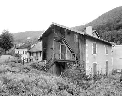 Corps en retour, vu du nord-est. © Région Bourgogne-Franche-Comté, Inventaire du patrimoine