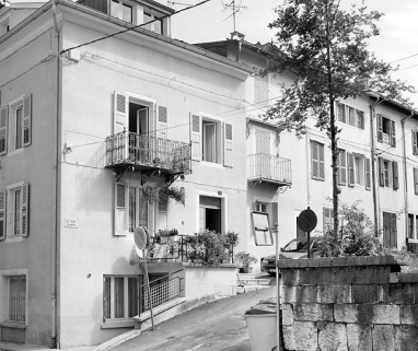 La rue Raspail. © Région Bourgogne-Franche-Comté, Inventaire du patrimoine La rue Raspail. © Région Bourgogne-Franche-Comté, Inventaire du patrimoine